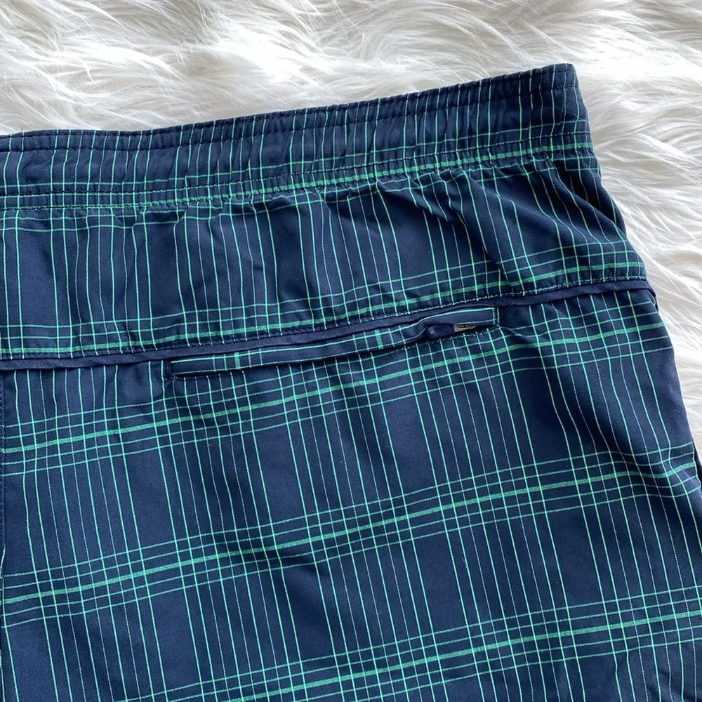Nike | Y2K Plaid Athletic Training Shorts